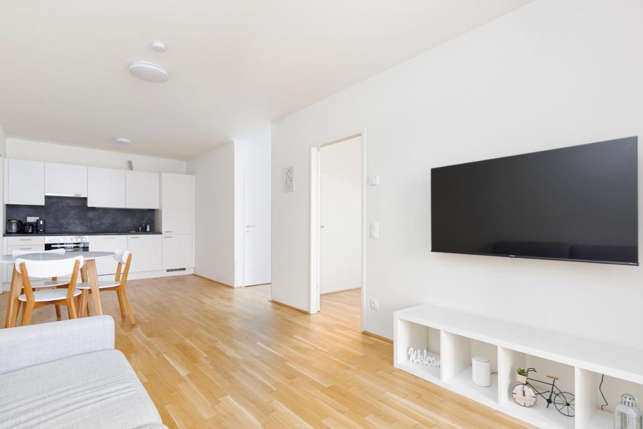 Whats-App Self-Check-In - 1Br Apartment, Near Airport,15 Min To Center เวียนนา ภายนอก รูปภาพ