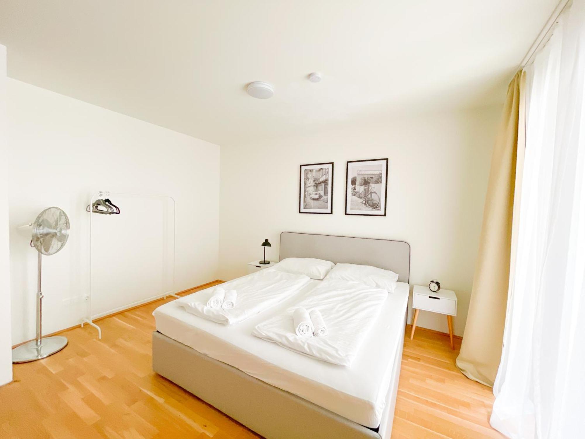 Whats-App Self-Check-In - 1Br Apartment, Near Airport,15 Min To Center เวียนนา ห้อง รูปภาพ